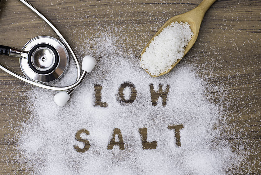 نمک کم سدیم چیست و چرا باید آن را جایگزین کنیم؟